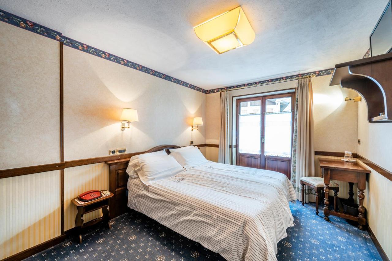 Hotel Petit Prince Antagnod Exterior foto