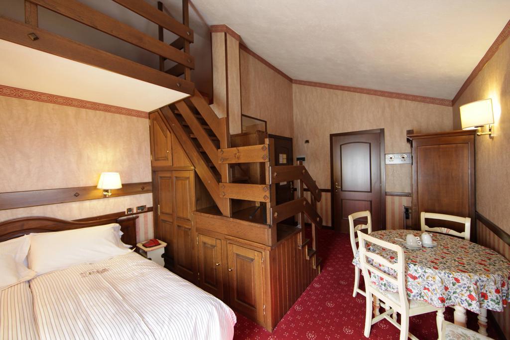 Hotel Petit Prince Antagnod Habitación foto